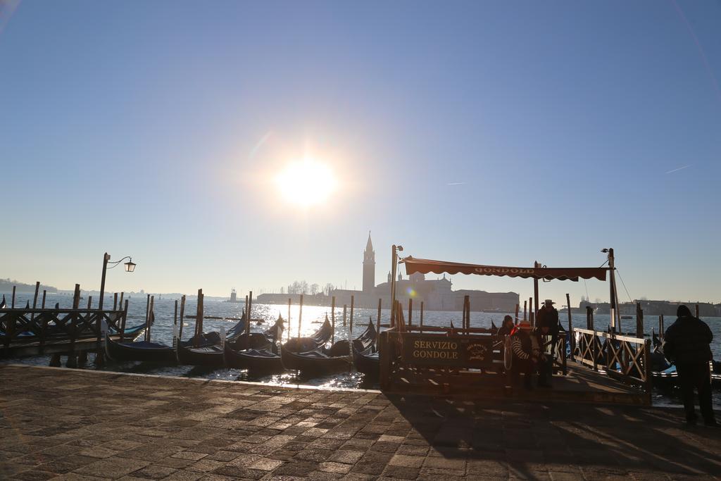 Casa Dei Cavalieri Apartment Venice Exterior photo