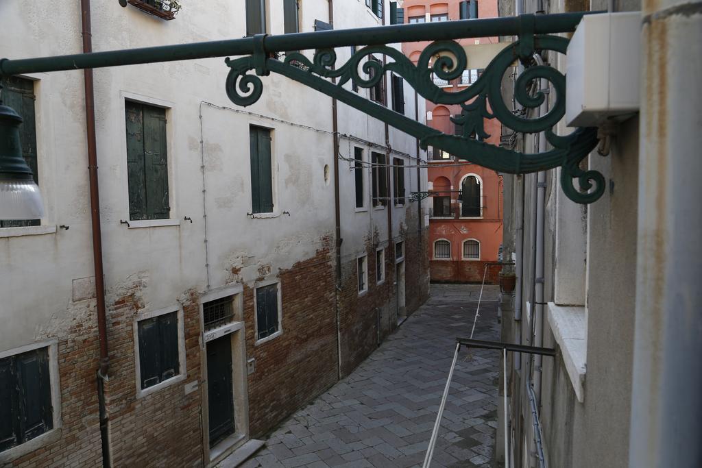 Casa Dei Cavalieri Apartment Venice Exterior photo