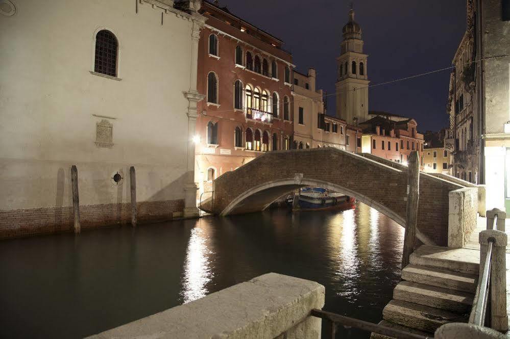 Casa Dei Cavalieri Apartment Venice Exterior photo